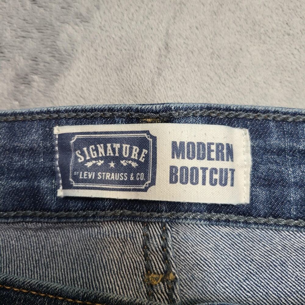 Levis Jeans Womens 10 Blue Medium Wash Modern Bootcut Stretch Denim Pockets - Picture 3 of 9